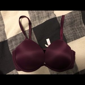 VS pink bra
